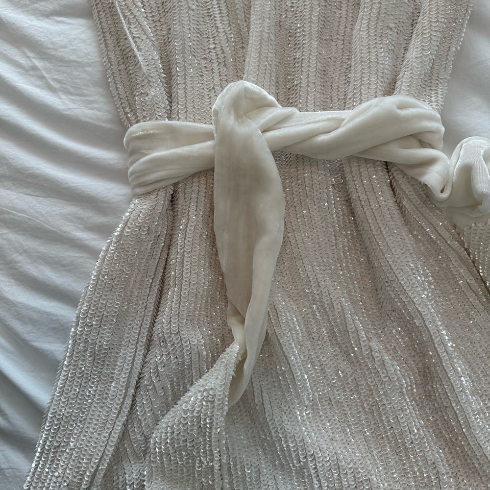 Retrofete Ella Dress size XS. Worn ONCE and dry cleaned. - Picture 4 of 9